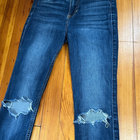 Hollister - Denim High Rise Super Skinny Jeans - Picture 2 of 5
